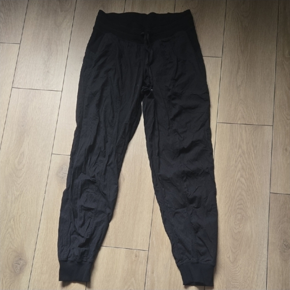 Lululemon Dance Studio Mid-Rise Jogger Sz 6 - Picture 3 of 12